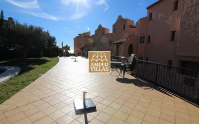 Beautiful and spacious duplex apartment with panoramic views.